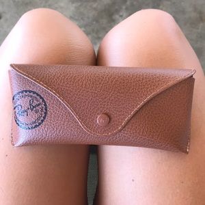 Ray Ban sunglasses 😎 no scratches